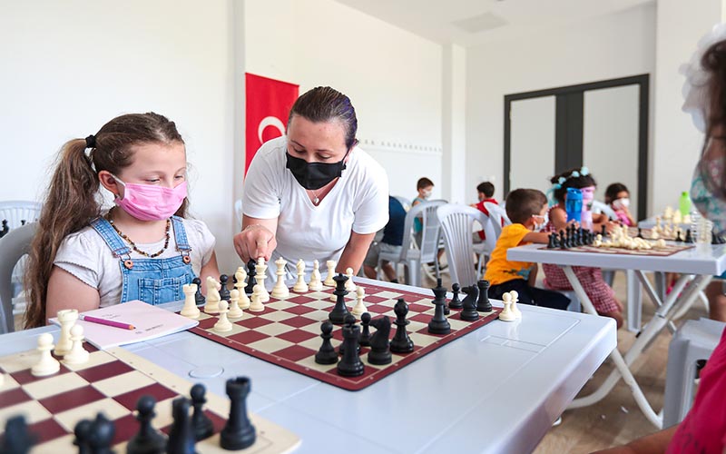Denizli Büyükşehirin açtığı kurslara 8 bin kişi katılıyor