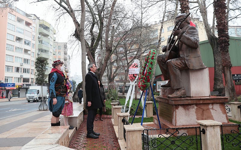 Usta sanatçı Gönlüm, vefatının 22. yılında anıldı