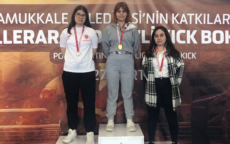 Pamukkale Belediyesporlu sporculardan kick boksta 3 madalya