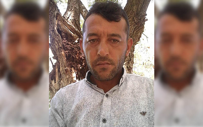 Arazide ağaca asılı bulundu