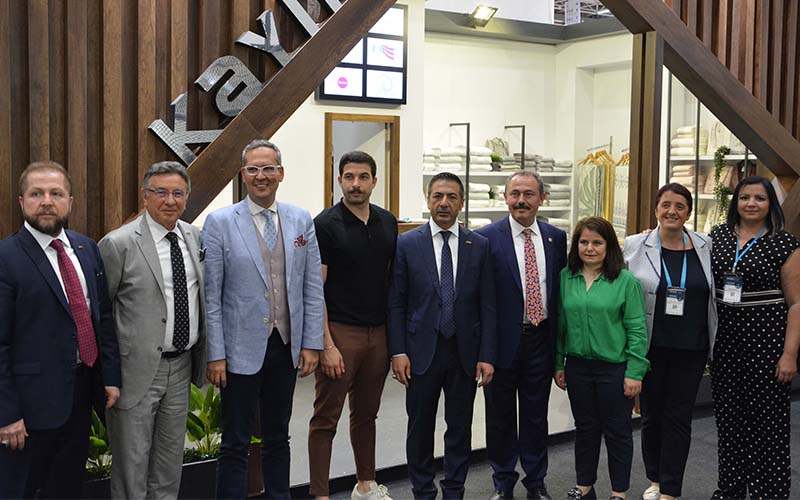 Erdoğan, Hometex Ev Tekstili Fuarı’nda Denizli Stantlarını ziyaret etti