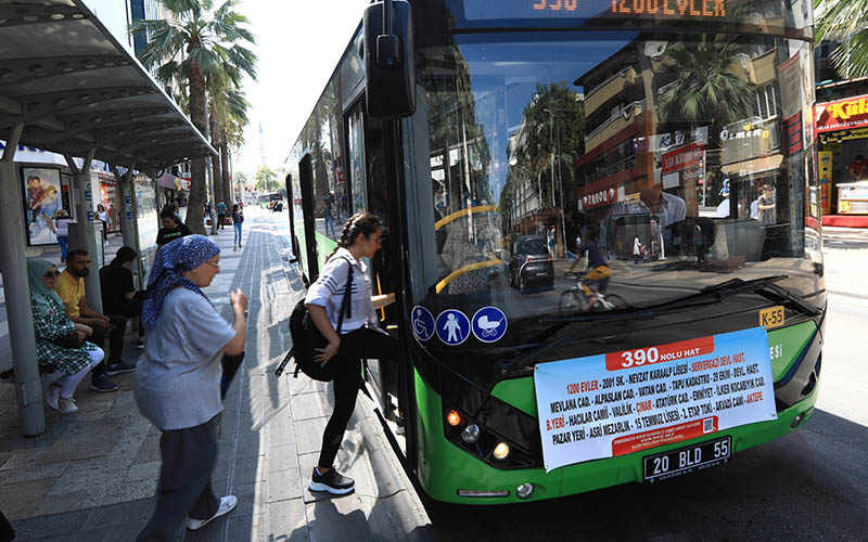 Büyükşehirden YKS’ye girecek öğrencilere ücretsiz otobüs hizmeti