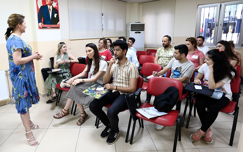 Hamilelik ve Evlilik Okulunda eğitimler sürüyor
