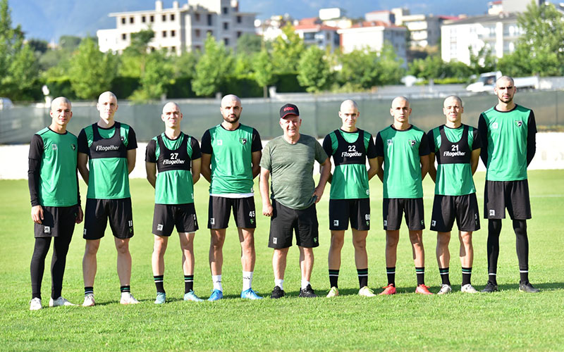 Denizlisporlu futbolculardan sıfır numara tıraş