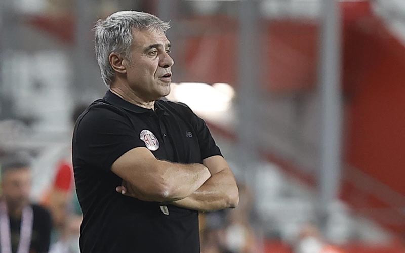 Denizlispor eski teknik direktörü Ersun Yanal vakıf kurdu