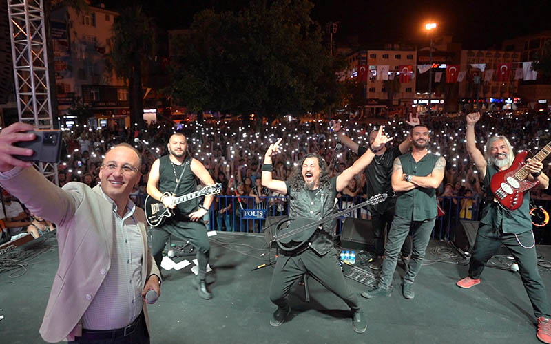 Pamukkale Belediyesinden 30 Ağustos’a özel iki konser