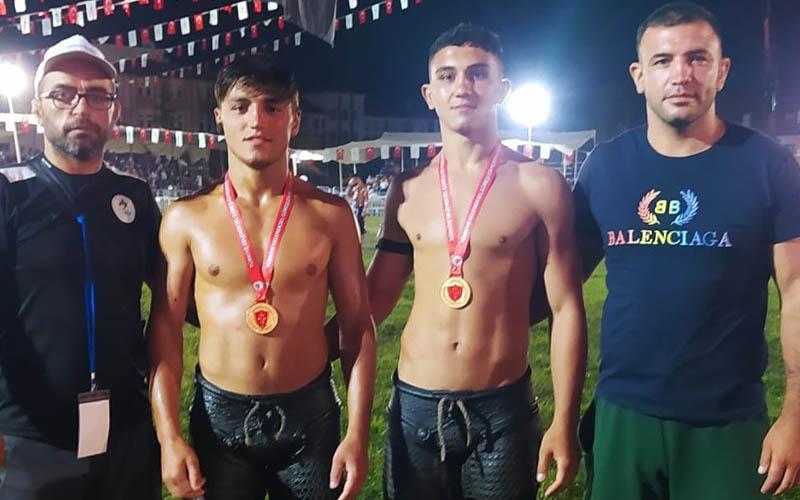 Pamukkale Belediyesporlu güreşçilerden 8’i altın 27 madalya