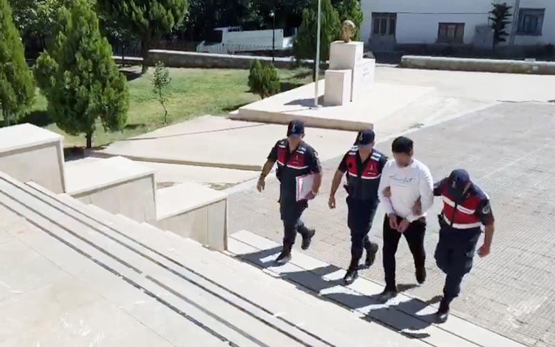 Otomobil hırsızı yakalandı