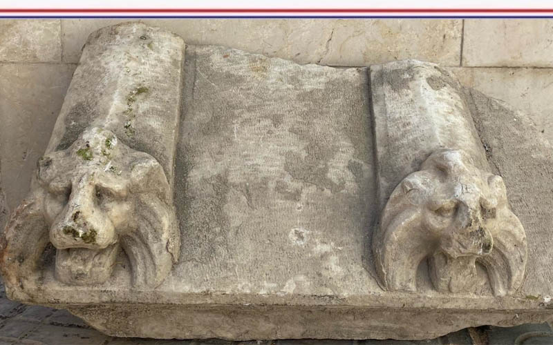 Roma dönemine ait mezar taşı ele geçirildi