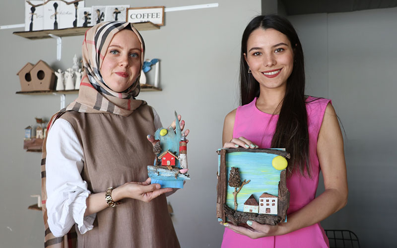 İki kadın girişimcinin doğal malzemeden dekoratif ürün yapma hayalleri karşılık buldu