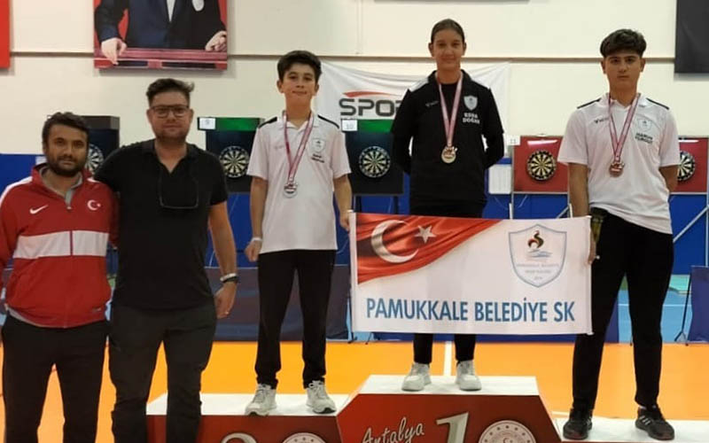 Pamukkale Belediyesporlu dartçılardan 4’ü altın 12 madalya