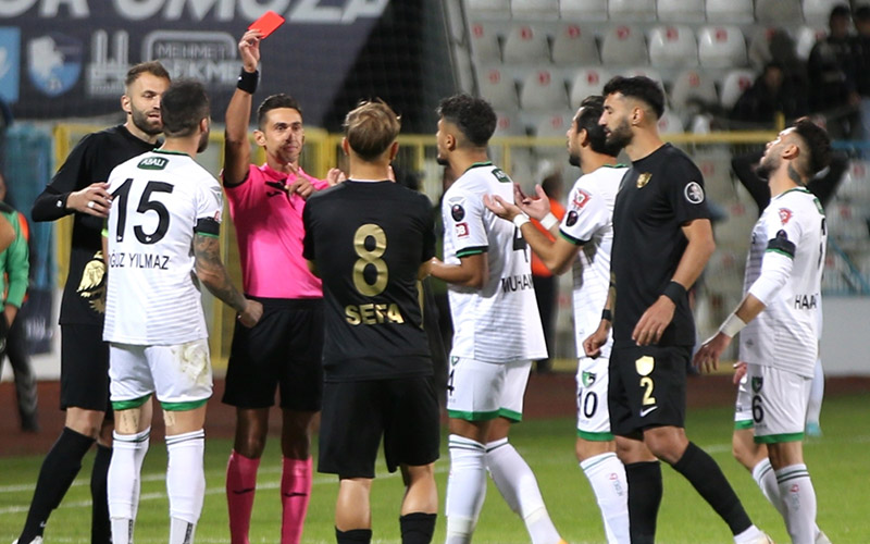 Denizlispor, Erzurum FK’ye 1-0 yenildi