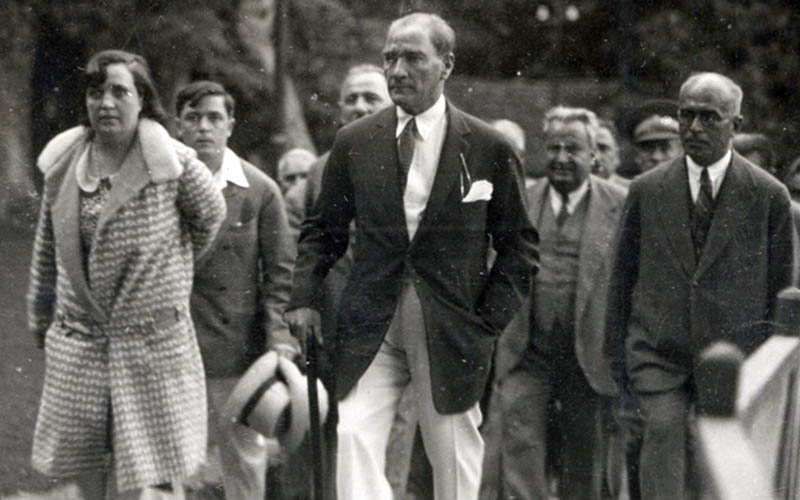 Büyük Önder Atatürk’ü özlem, minnet ve saygıyla anıyoruz