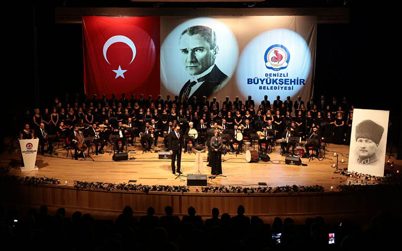 Büyükşehir Korosu, Atatürk’ün sevdiği şarkıları seslendirdi