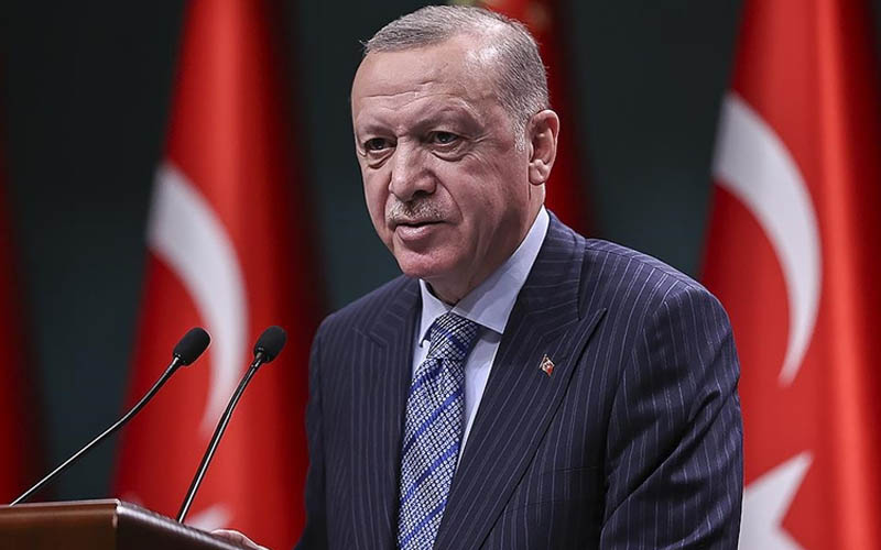 Erdoğan, kamudaki sözleşmelilere kadro düzenlemesini açıkladı