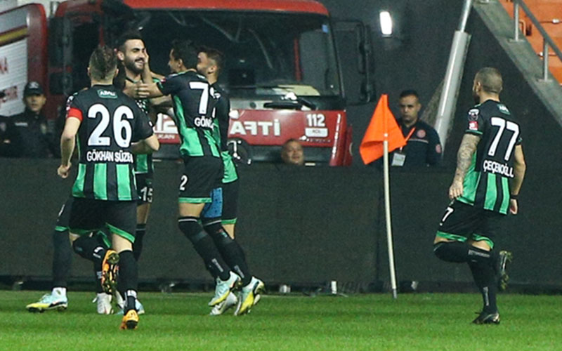 Denizlispor, Adanaspor’u deplasmanda yendi: 2-3
