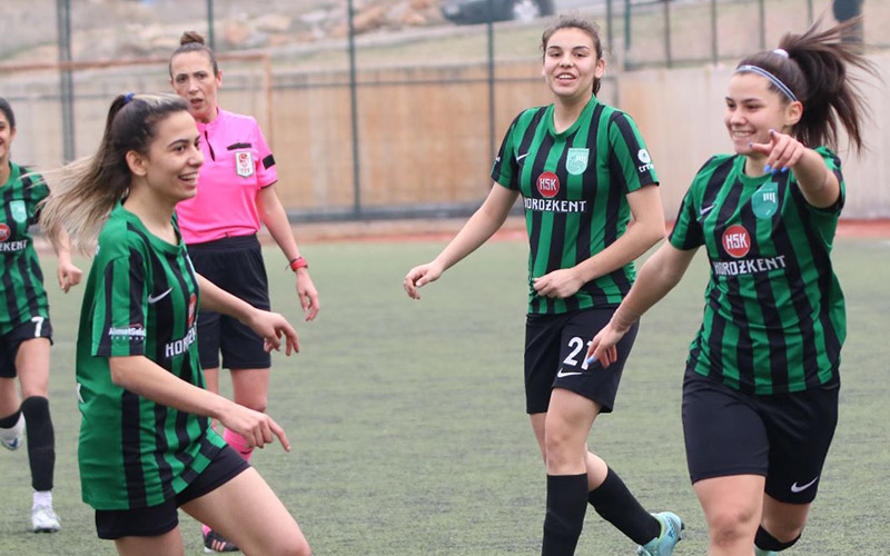 Horozkentspor, Kocaeli Bayan FK’yi 5-0 yendi