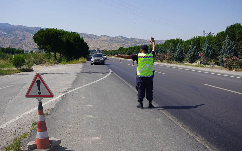 Jandarma ekipleri denetledi, bilgilendirme yaptı