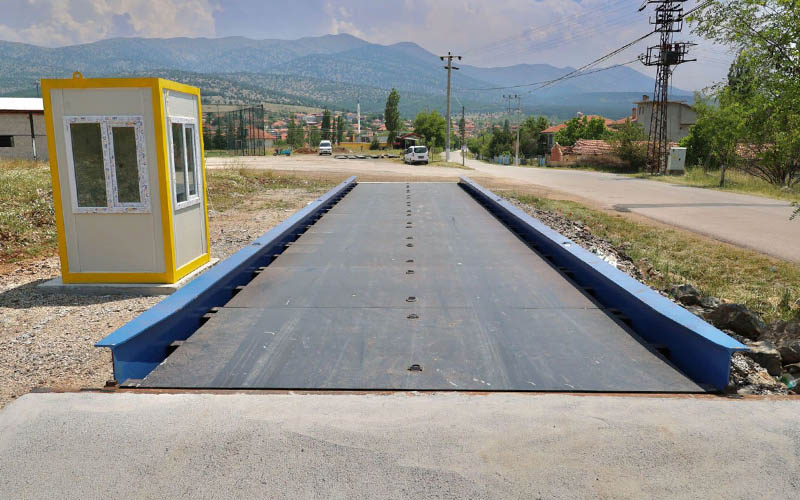 Tavas’ta 60 tonluk kantar hizmete alındı