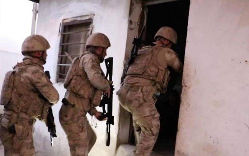 Uyuşturucu operasyonunda 12 kilo esrar ele geçirildi