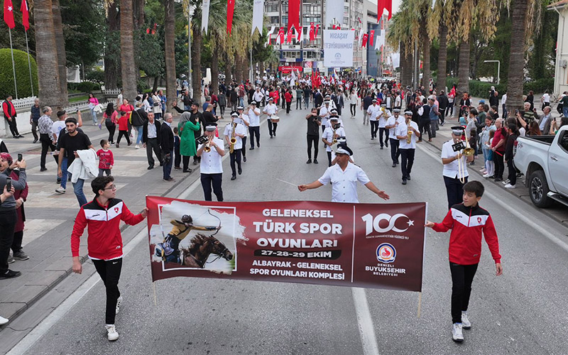 Geleneksel Türk Spor Oyunları’nın kortej yürüyüşü yapıldı