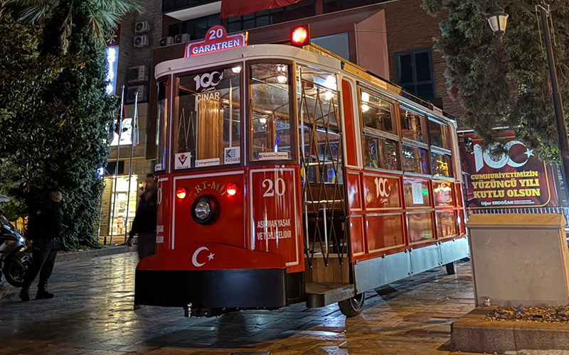 Nostaljik tramvay kent yollarına çıktı
