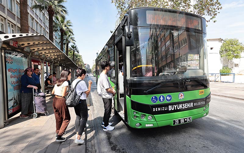 Belediye otobüsleri ücretsiz yolcu taşıyacak