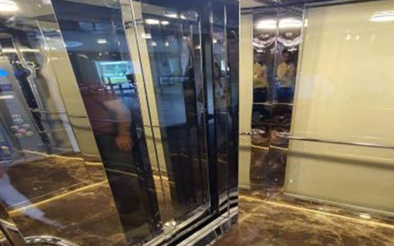 Vatandaş 918 bin lira harcadığı asansörü kullanamıyor