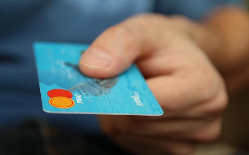 Kredi kartına taksit kaldırıldı mı? Resmi açıklama yapıldı