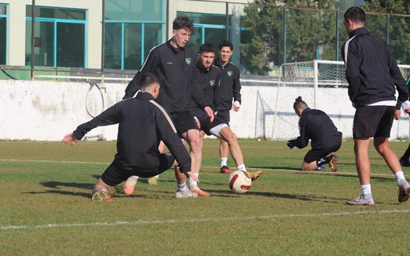 Denizlisporlu futbolculardan antrenman boykotu