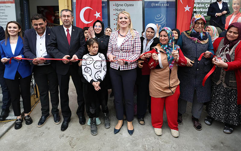 Merkezefendi Belediyesi Kadın Çocuk Yaşam Merkezi açıldı