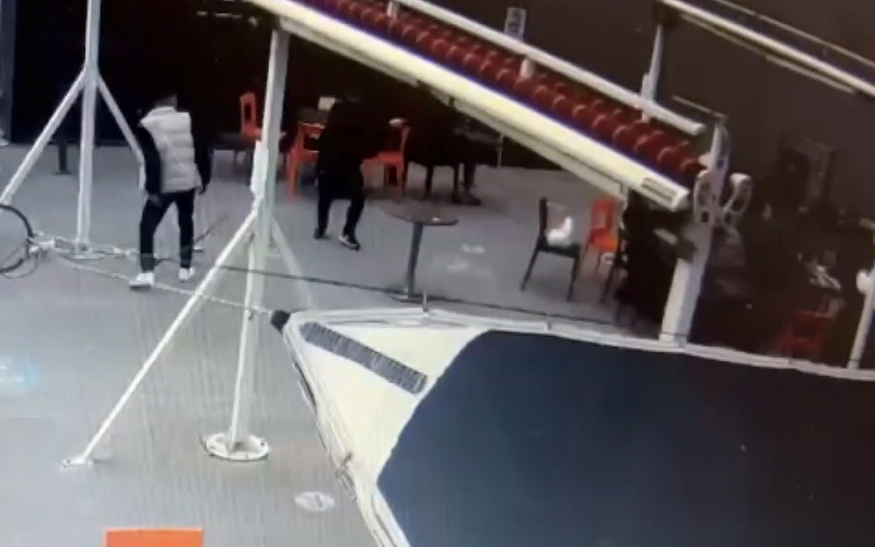 PAÜ Hastanesi Kafeteryası’ndaki silahlı saldırı anı kamerada