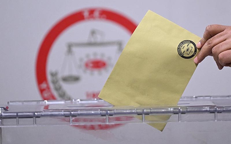 Yerel seçimde oylar tek zarfa konulacak