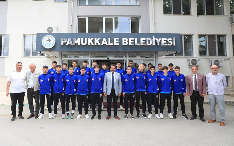 U16 Türkiye Şampiyonası’nda Denizli’yi temsil edecek sporcuları Ertemür uğurladı