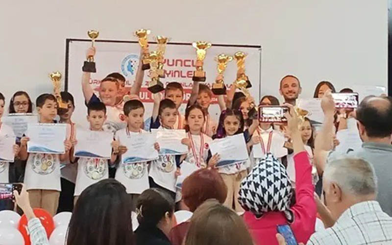 Akıl ve Zeka Oyunları Yarışması’nda Denizlili öğrencilerden iki Türkiye birinciliği