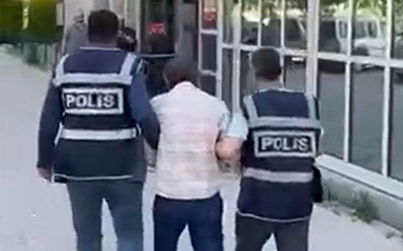 Azılı hırsız cezaevini boyladı