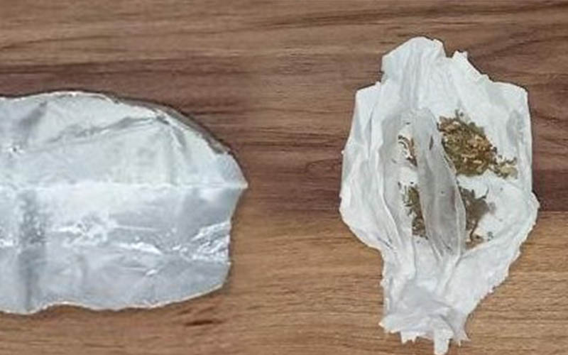 Şüphe üzerinde arandılar, uyuşturucuyla yakalandılar