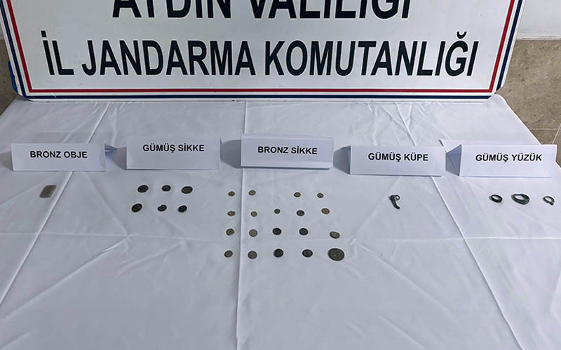 Denizli’den götürdükleri tarihi eserleri satmak istediler, jandarmaya yakalandılar