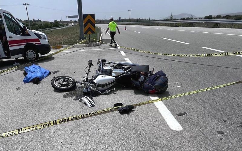Motosikletlinin öldüğü kazaya karışan sürücü teslim oldu
