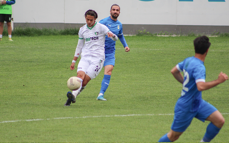 Denizlispor, Belediye Derincespor’a 2-1 yenildi