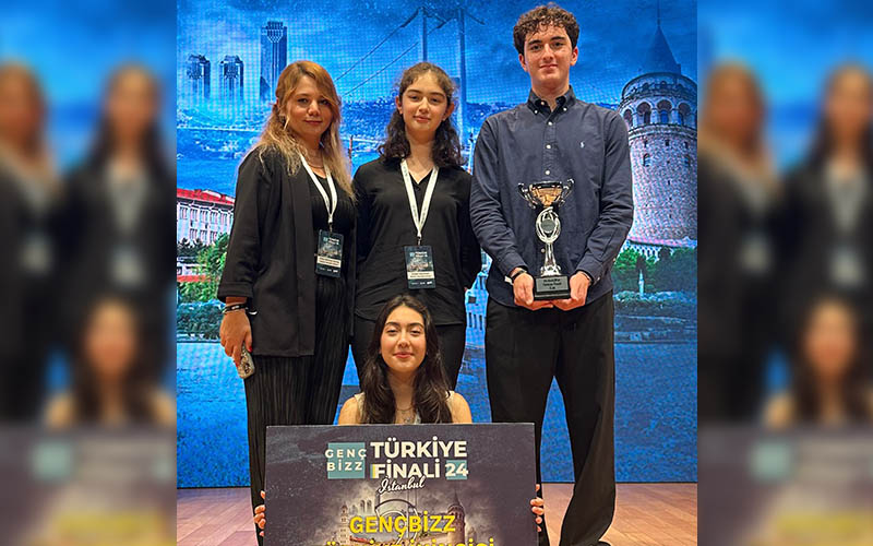 Denizlili genç mucitler geliştirdikleri yara bandı ile Türkiye ikincisi oldu
