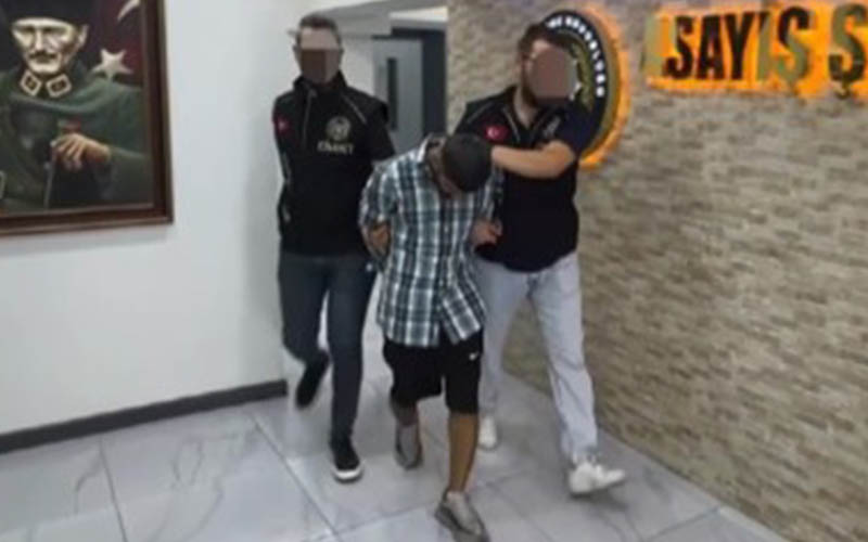 Karısını öldüren zanlı otogarda yakalandı