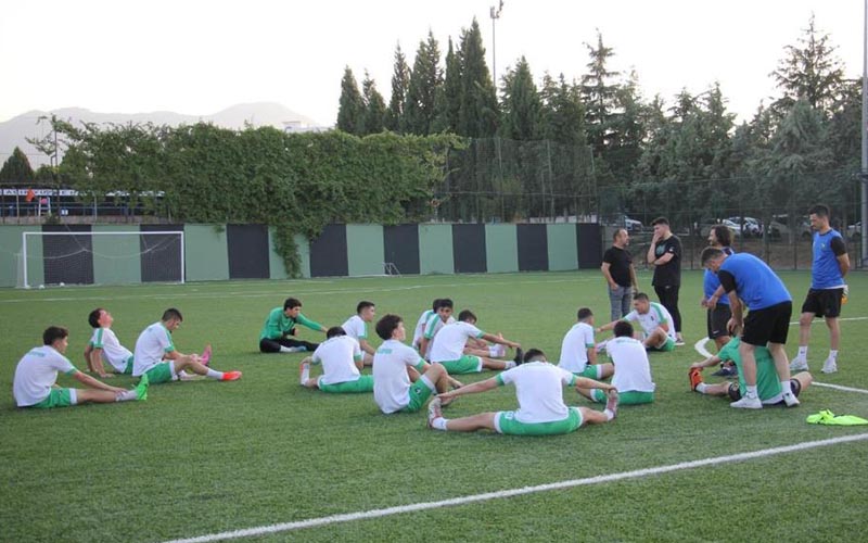 Denizlispor’da altyapıdan 6 futbolcu A takıma alındı