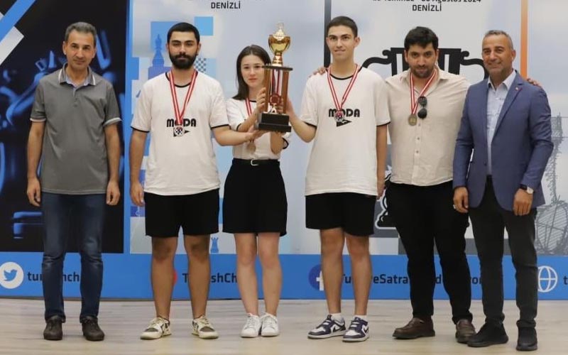 Santrançta 3 takım süper lige yükseldi