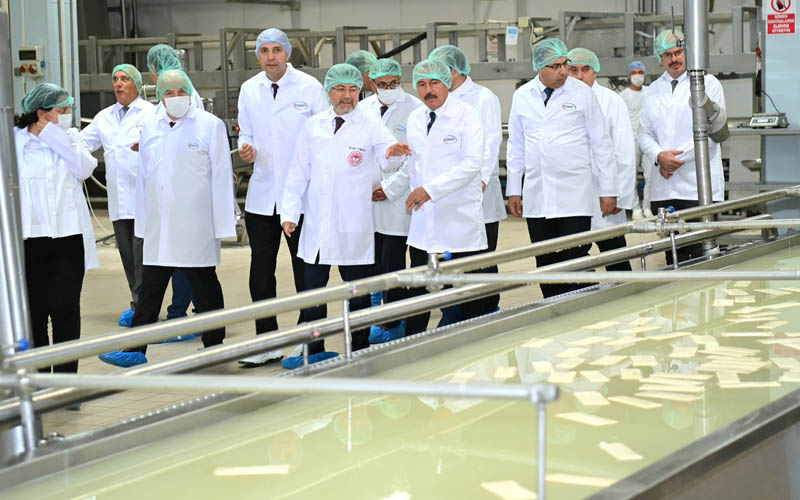Bakan Yumaklı’dan ‘süt üreticisi korunacak’ açıklaması