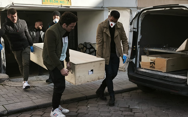 Yalnız yaşadığı evde ölü bulundu