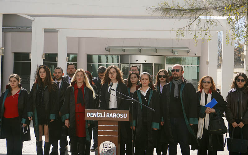 Denizli Barosu Kadın Hakları Komisyonu: Aile temelli düzenlemelerle erkek hegemonyası diriltilmek isteniyor