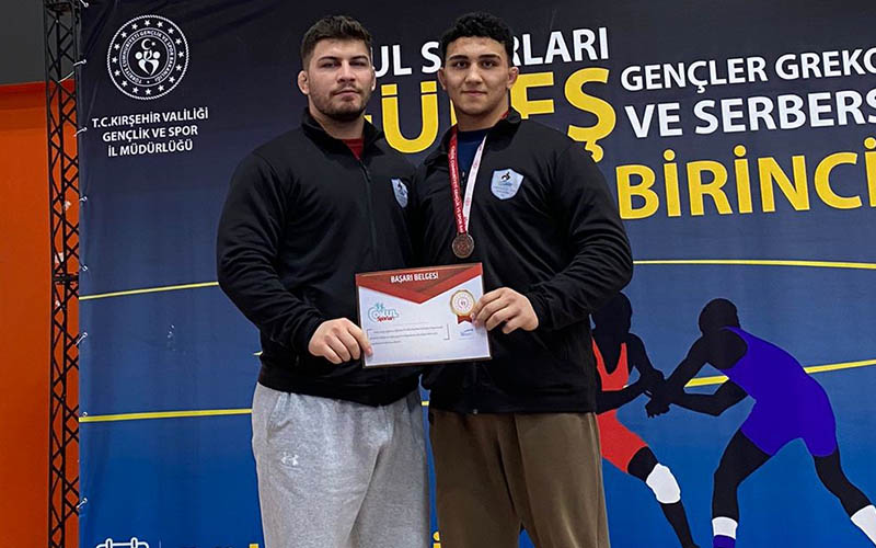 Kazada yaralanıp babasını ve kardeşini kaybeden Beytullah Sarı ayağa kalktı, Türkiye 3’üncüsü oldu