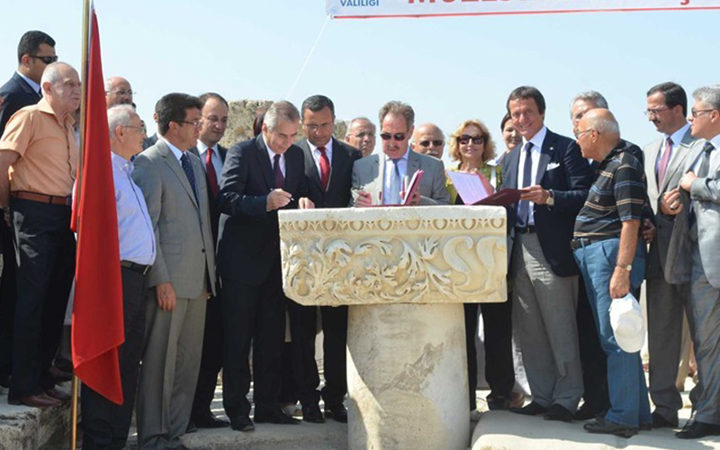 DENTUROD Başkanı Şen, Zorlu’ya müze sözünü ve imzasını hatırlattı