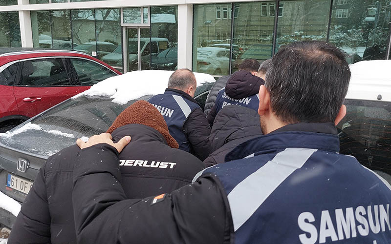 Kadın kıyafeti  ilanıyla dolandırıcılığa 3 tutuklama
